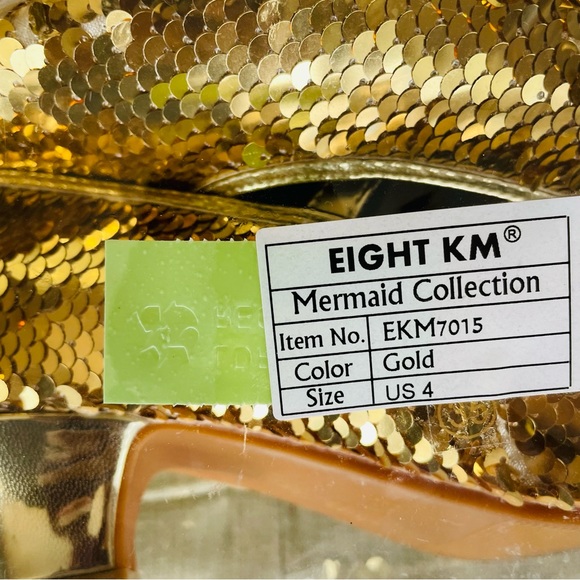 Girl’s gold Sequins dress shoes, SZ 4 - Picture 8 of 13